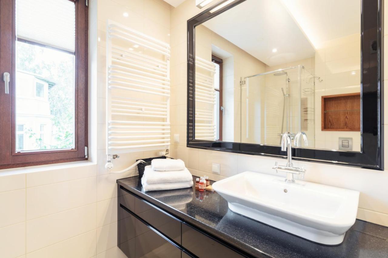 With Terrace In A Luxury Closed Estate By Grand Apartament